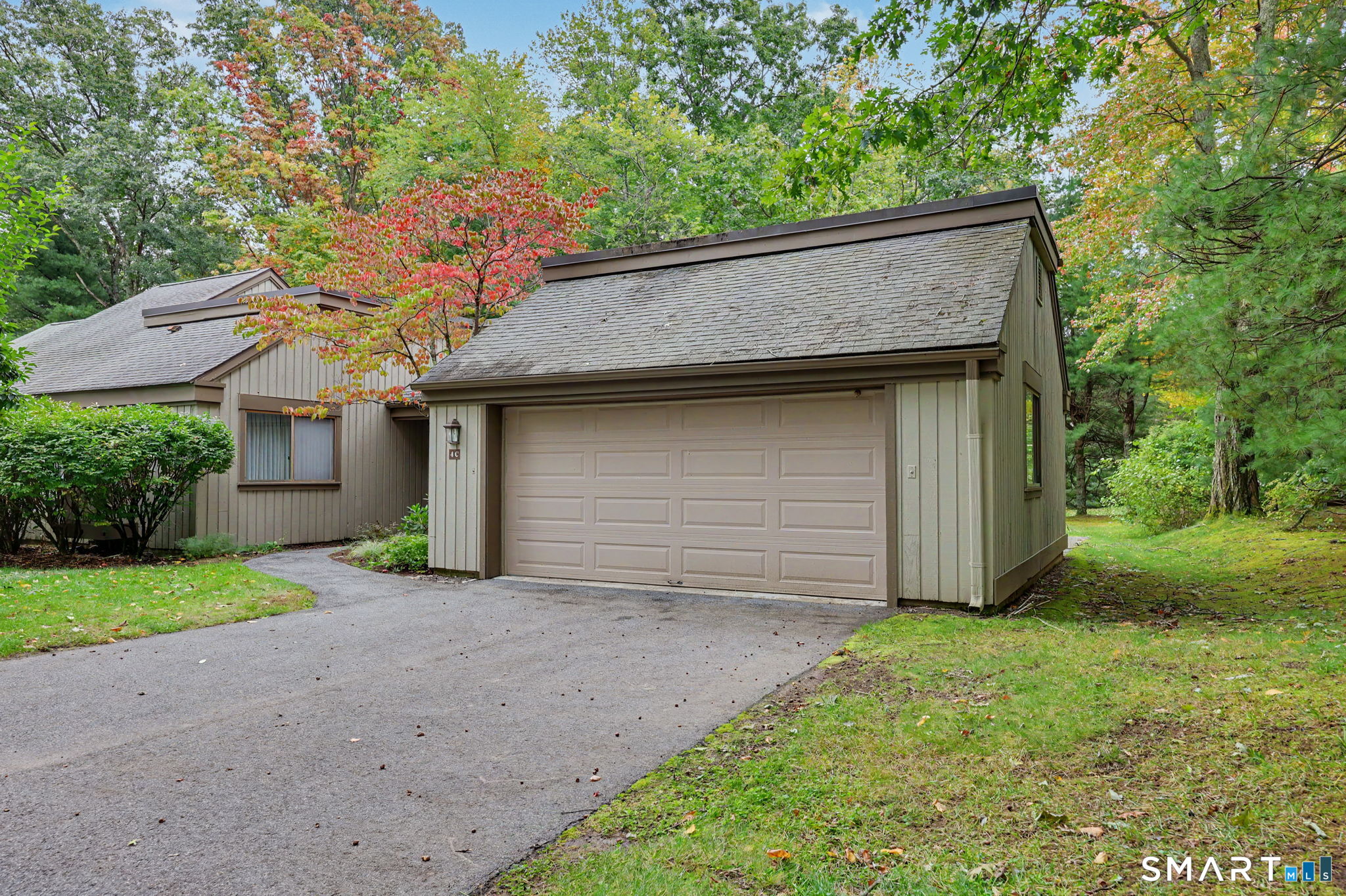 4 Heritage Crest Southbury CT 06488