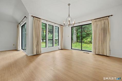 4 Heritage Crest Southbury CT 06488