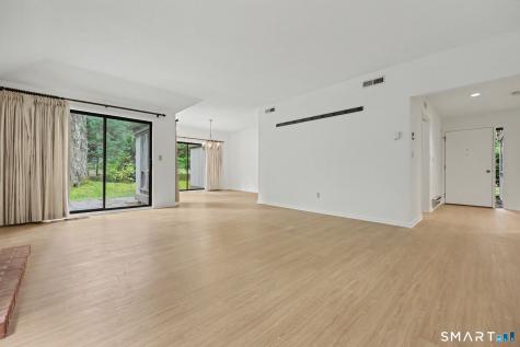 4 Heritage Crest Southbury CT 06488