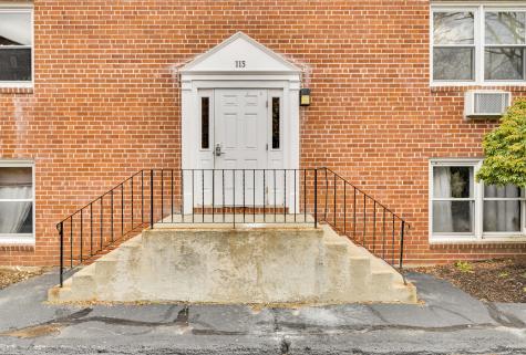 113 Niles Hill Road New London CT 06320