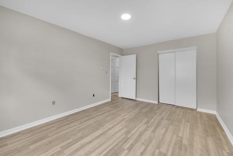 113 Niles Hill Road New London CT 06320