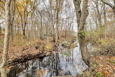 113 Niles Hill Road New London CT 06320