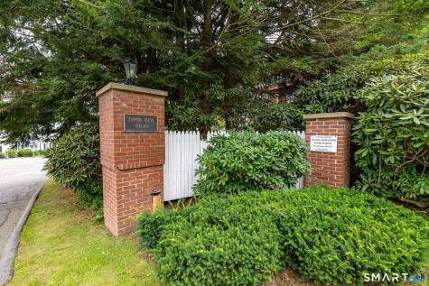39 Tapping Reeve Village Litchfield CT 06759