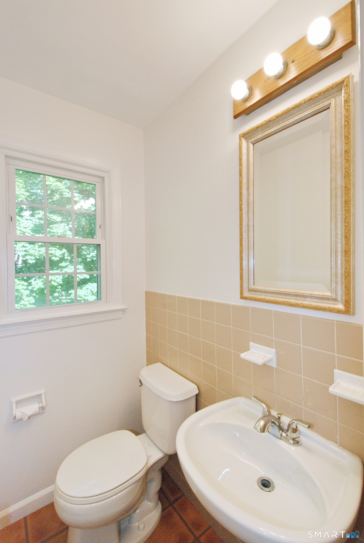33 East Hills Drive New Canaan CT 06840
