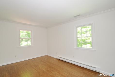 33 East Hills Drive New Canaan CT 06840