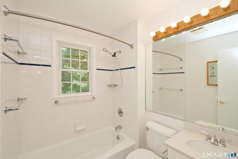 33 East Hills Drive New Canaan CT 06840