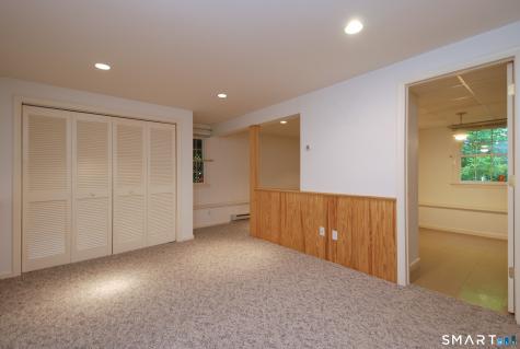 33 East Hills Drive New Canaan CT 06840