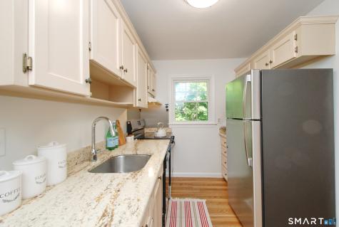 33 East Hills Drive New Canaan CT 06840