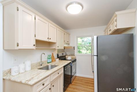33 East Hills Drive New Canaan CT 06840
