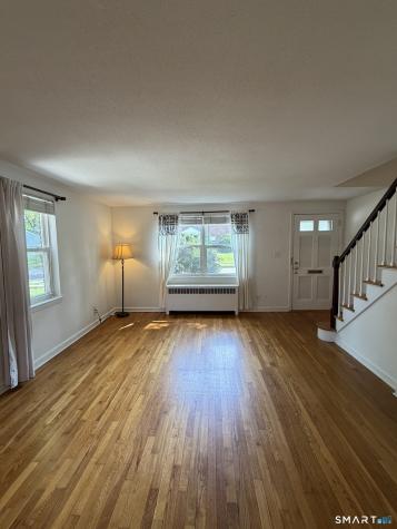 61 Arnold Way West Hartford CT 06119