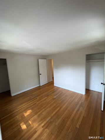 61 Arnold Way West Hartford CT 06119