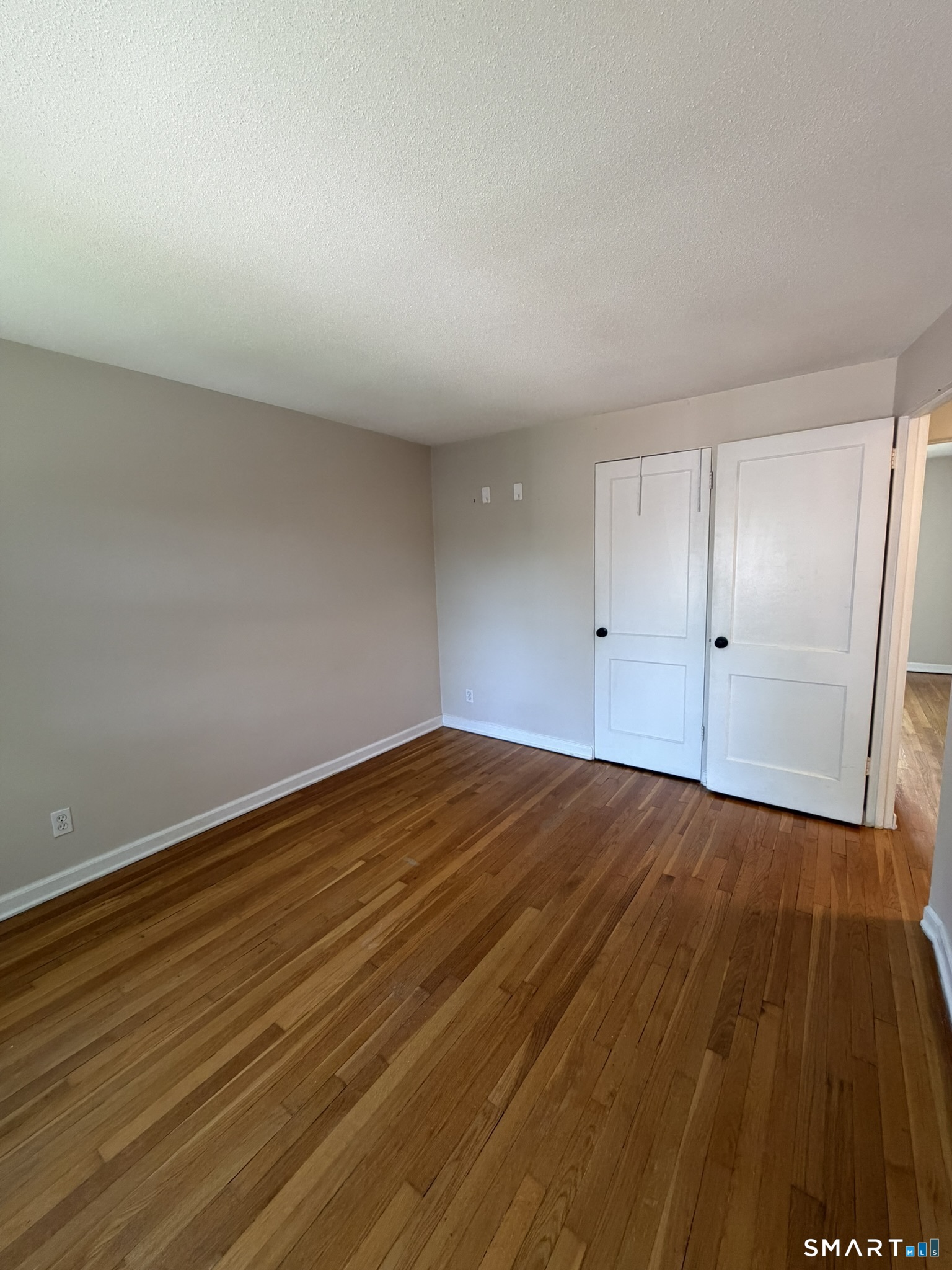 61 Arnold Way West Hartford CT 06119