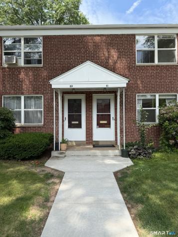 61 Arnold Way West Hartford CT 06119