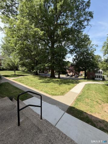 61 Arnold Way West Hartford CT 06119