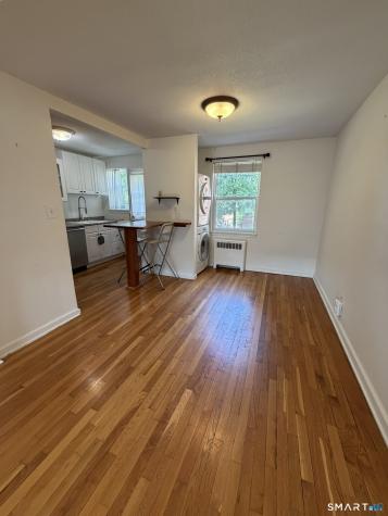 61 Arnold Way West Hartford CT 06119
