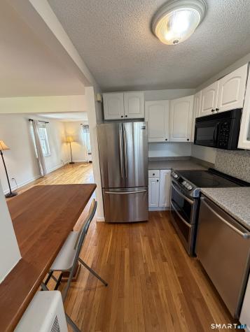 61 Arnold Way West Hartford CT 06119