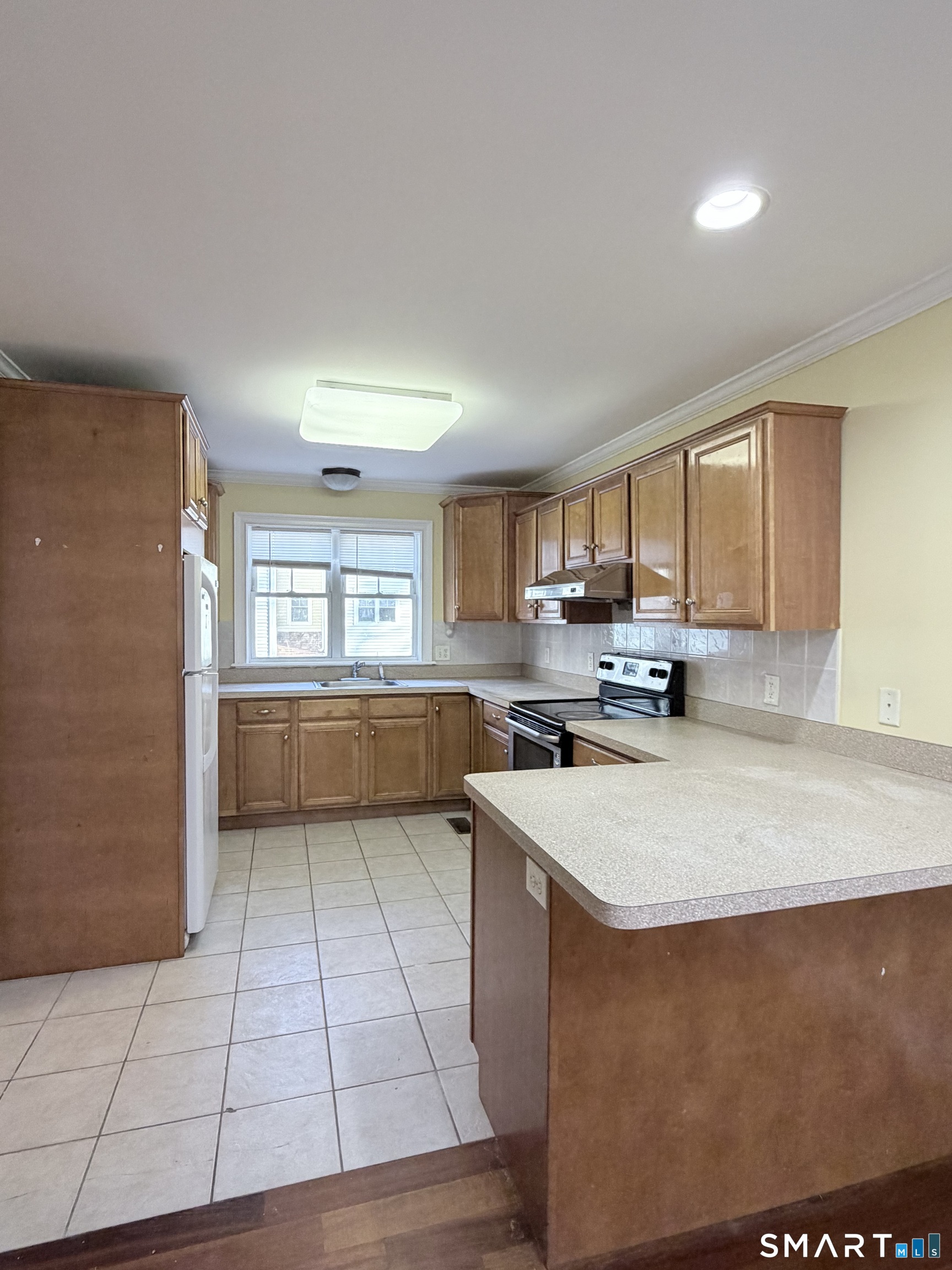 527 West Thames Street Norwich CT 06360