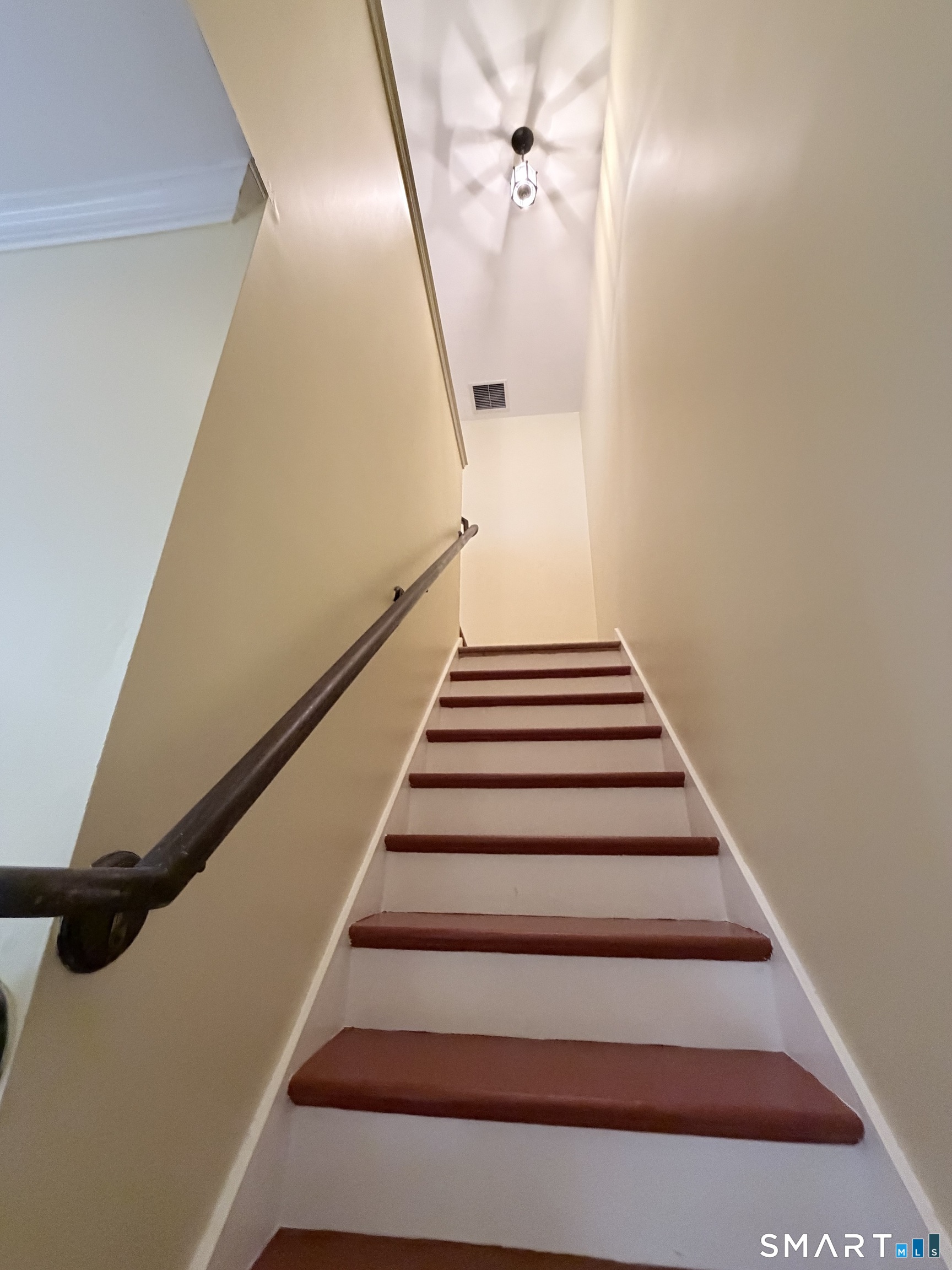 527 West Thames Street Norwich CT 06360