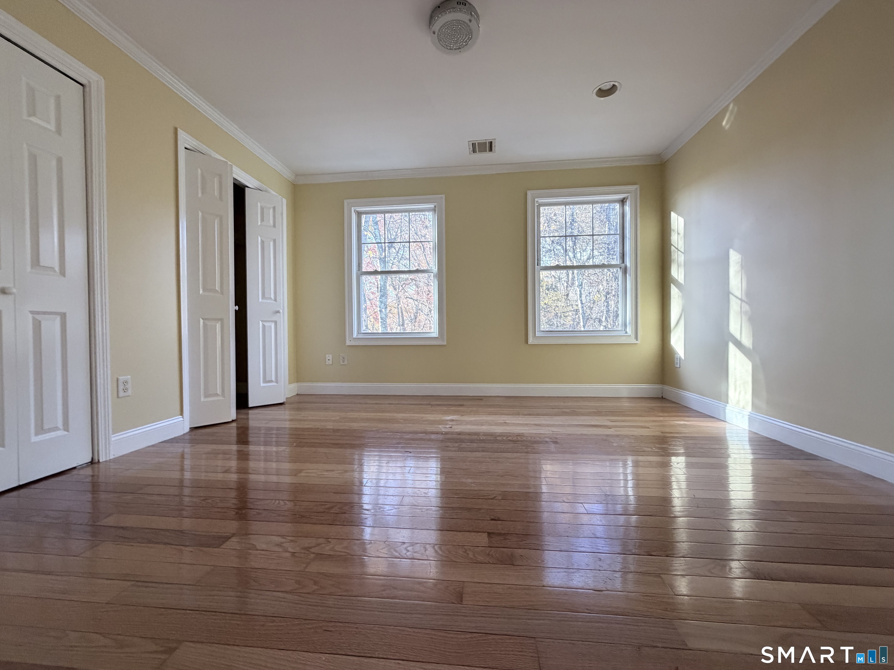 527 West Thames Street Norwich CT 06360