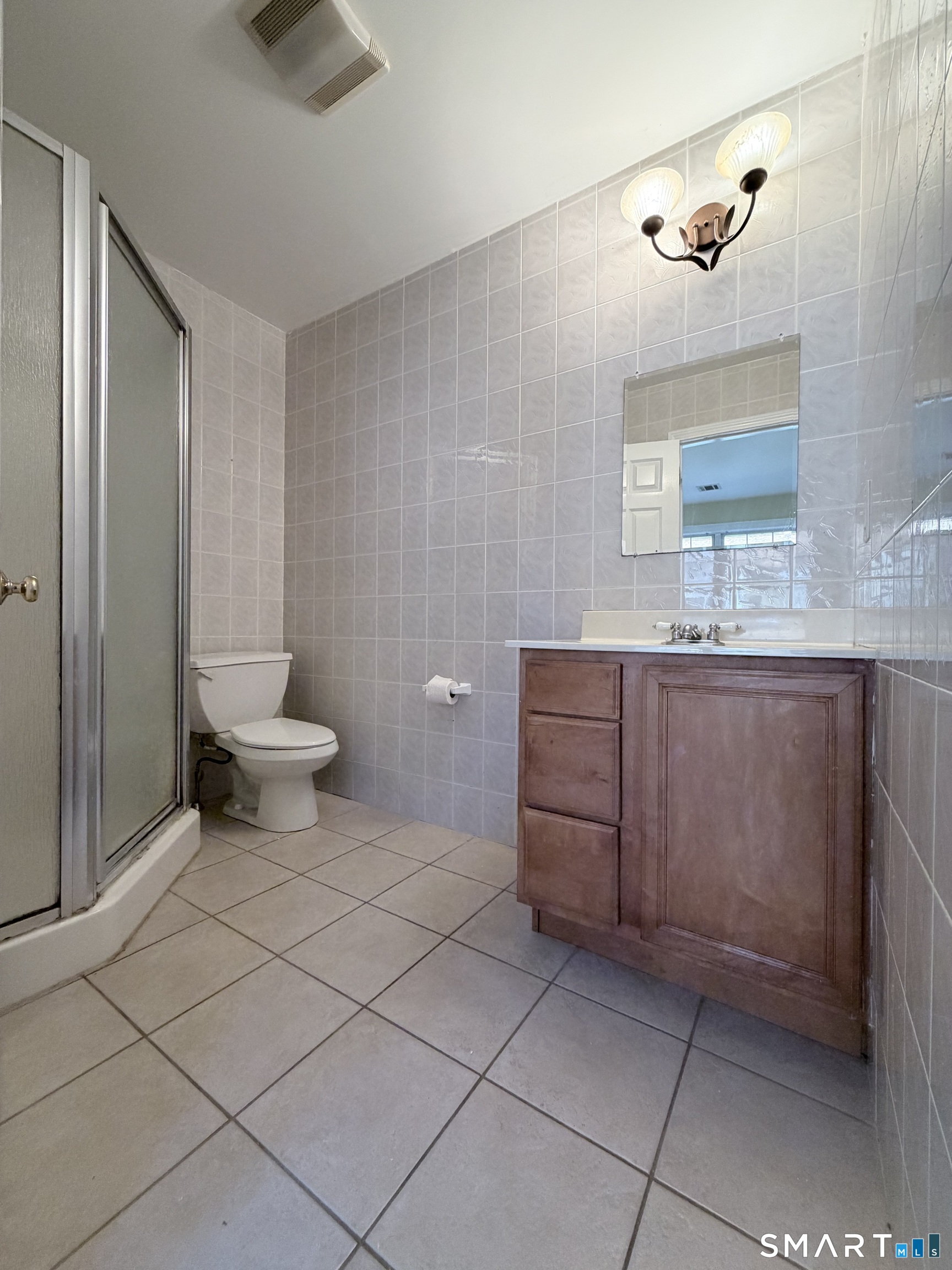 527 West Thames Street Norwich CT 06360