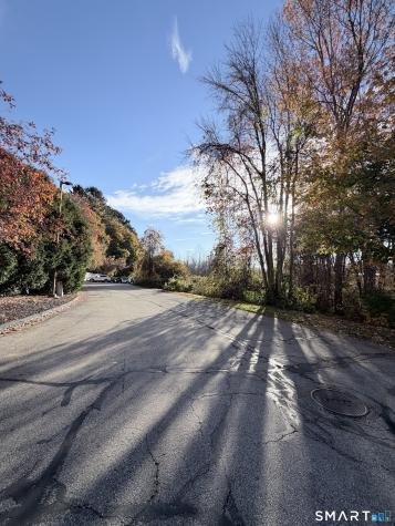 527 West Thames Street Norwich CT 06360