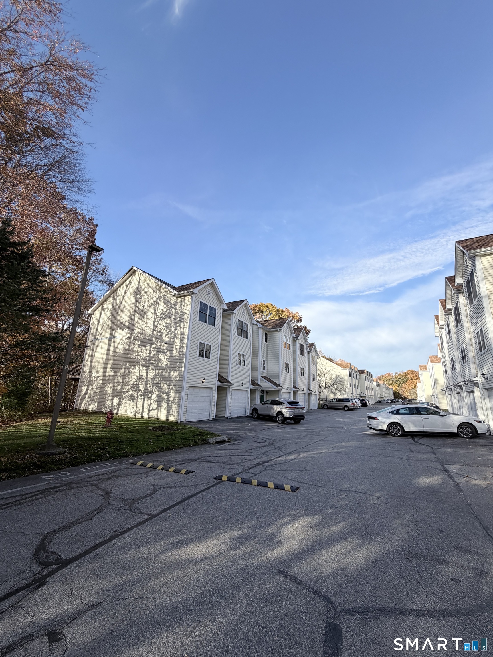 527 West Thames Street Norwich CT 06360