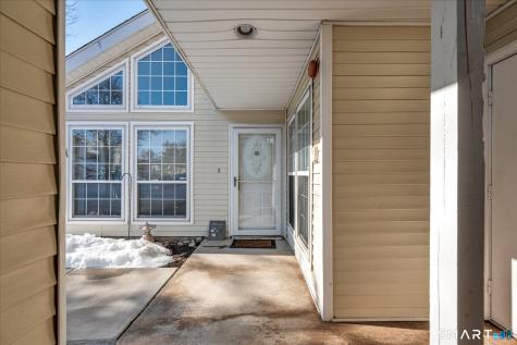 44 Carriage Crossing Lane Middletown CT 06457