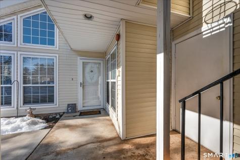 44 Carriage Crossing Lane Middletown CT 06457