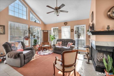 44 Carriage Crossing Lane Middletown CT 06457