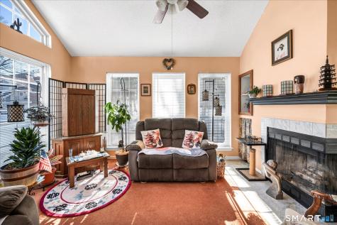 44 Carriage Crossing Lane Middletown CT 06457