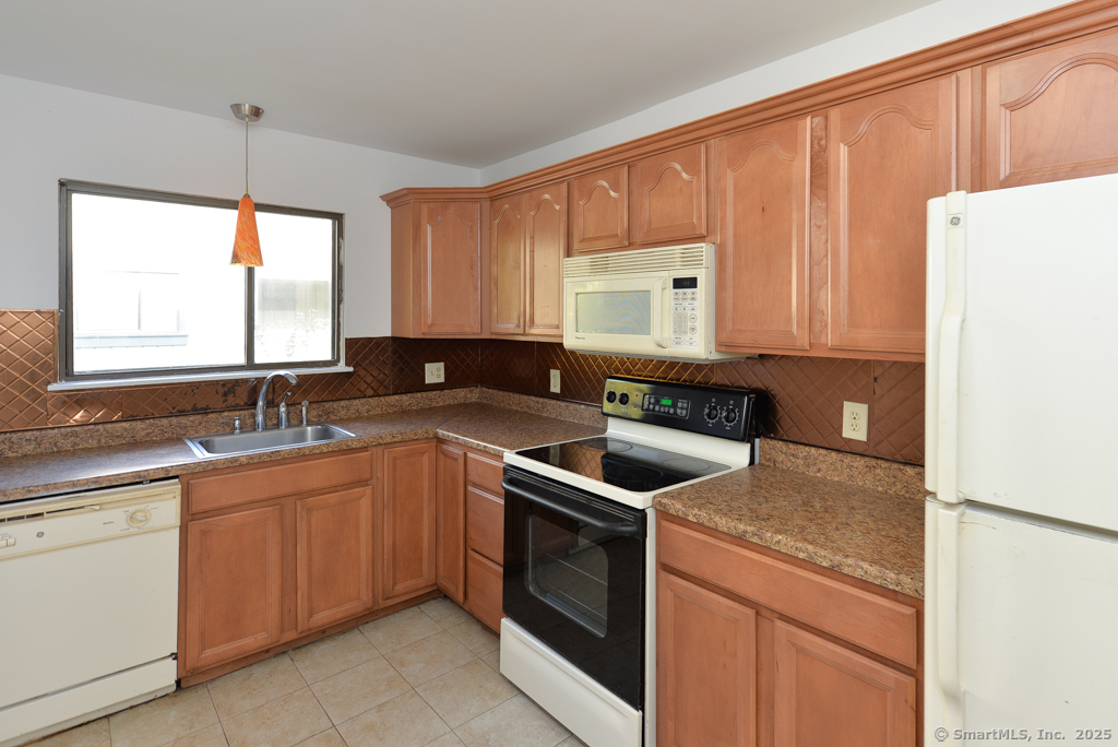 44 Heritage Village Southbury CT 06488