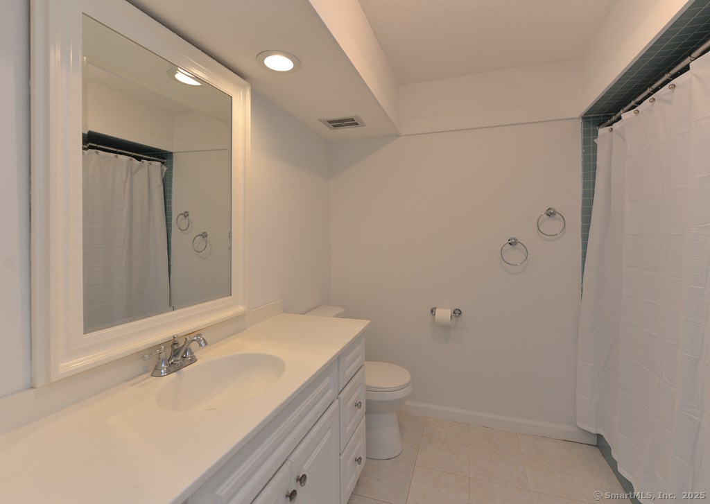 44 Heritage Village Southbury CT 06488