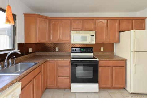 44 Heritage Village Southbury CT 06488