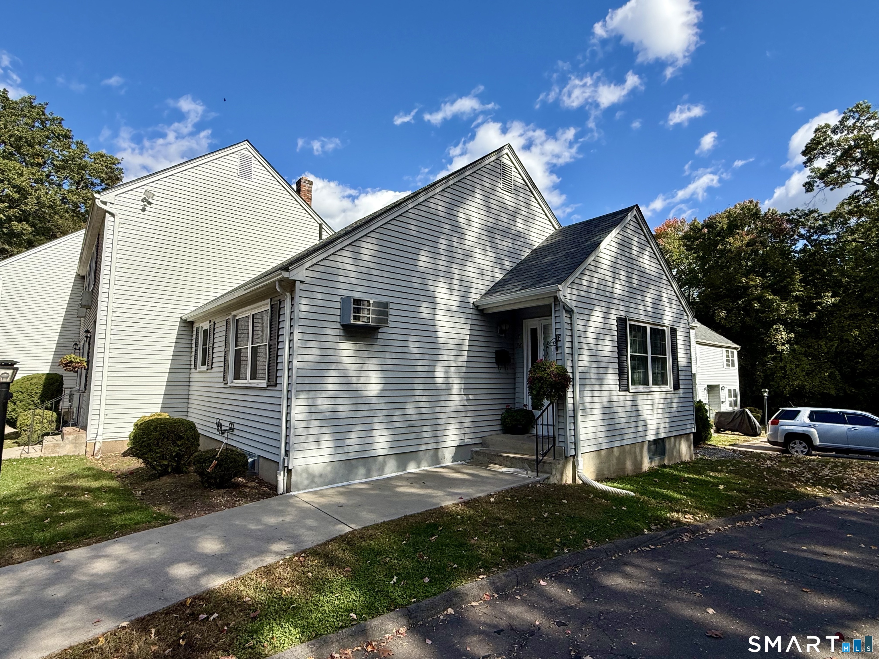 36 Grove Street Manchester CT 06042