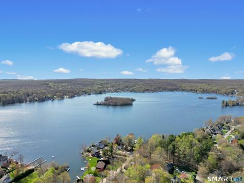 306 Lake Vista Drive East Hampton CT 06424