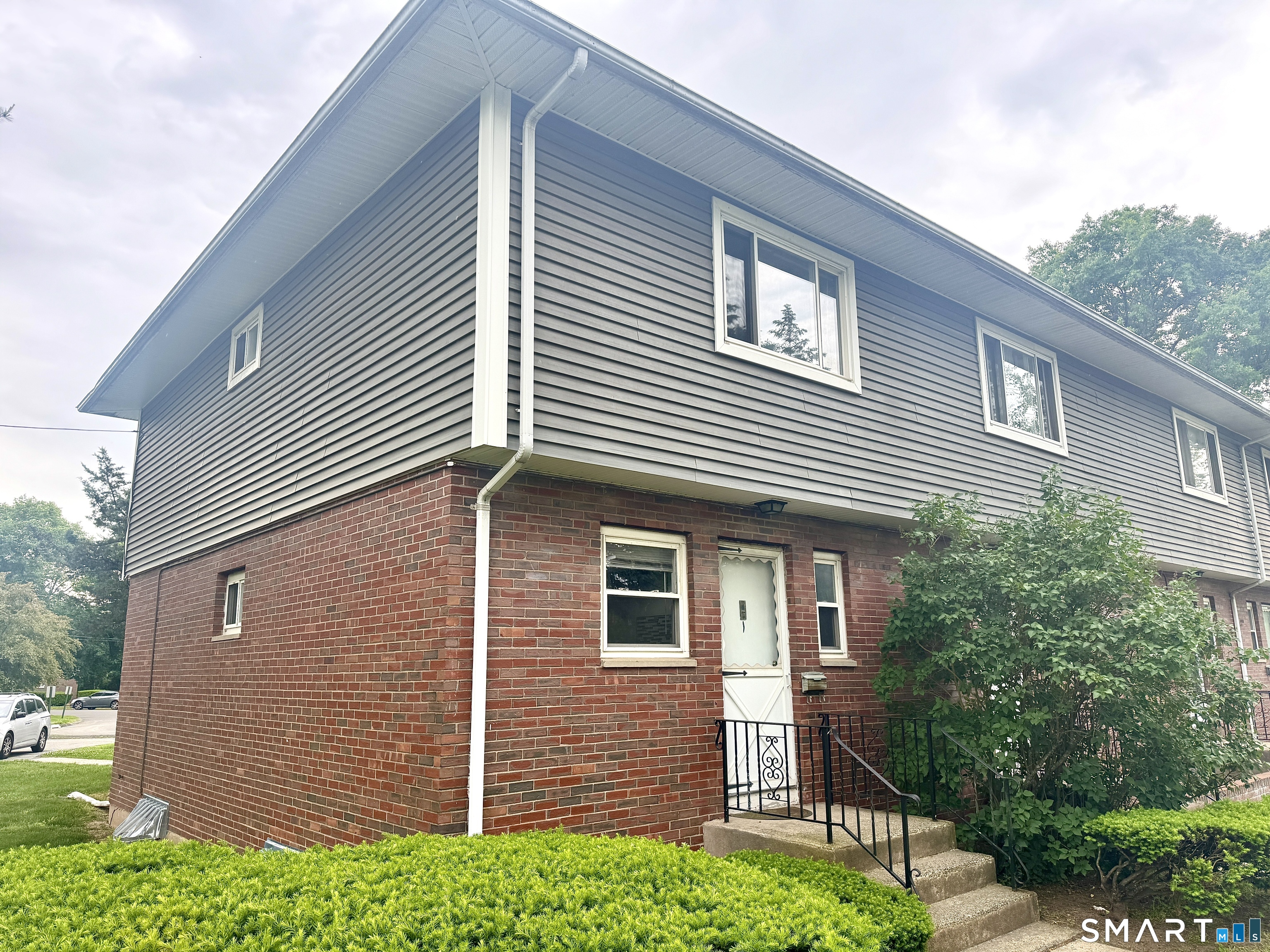 227 Wintonbury Avenue Bloomfield CT 06002