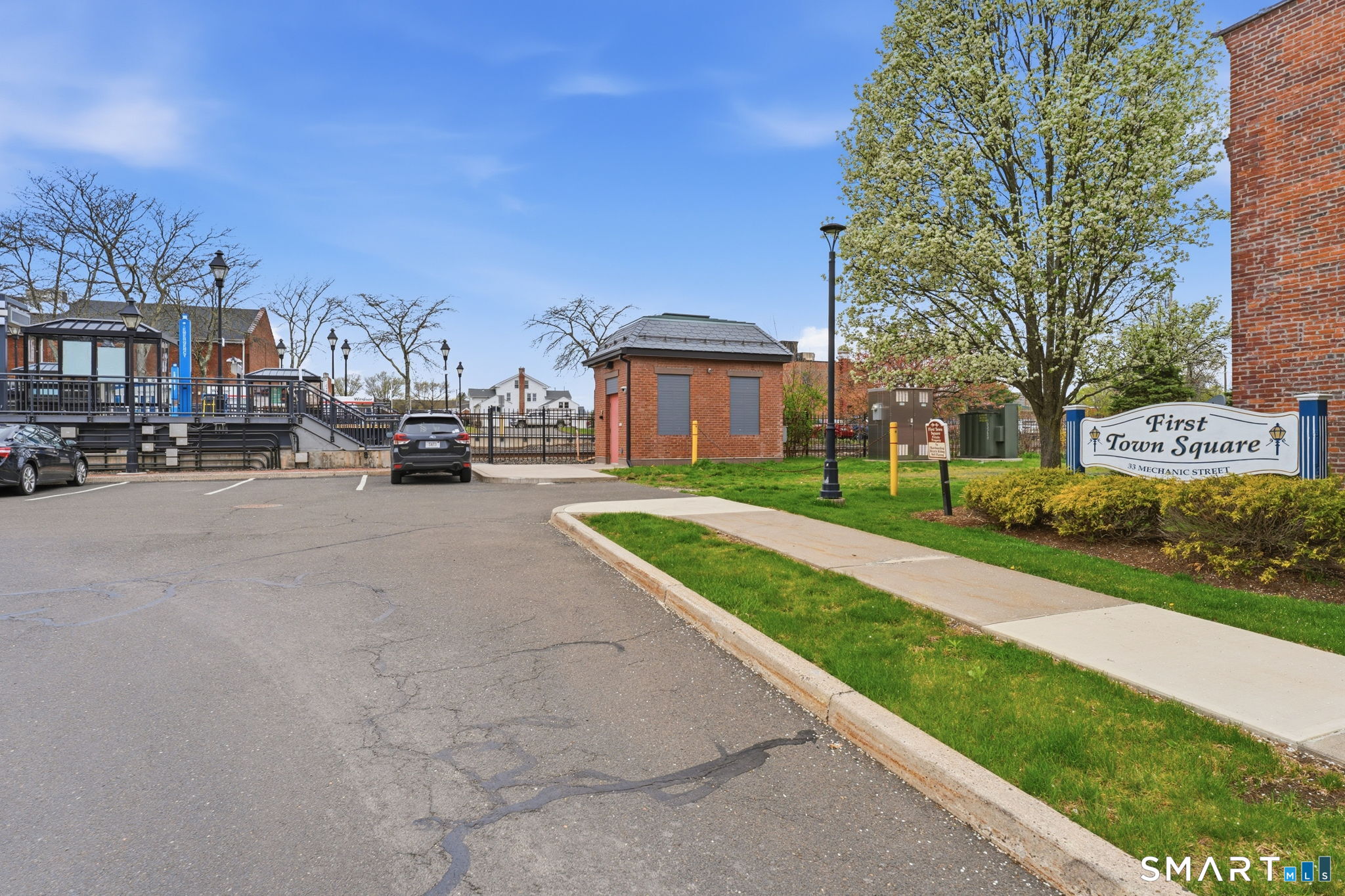 33 Mechanic Street Windsor CT 06095