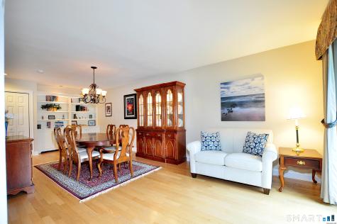 8 Centerbrook Court Avon CT 06001