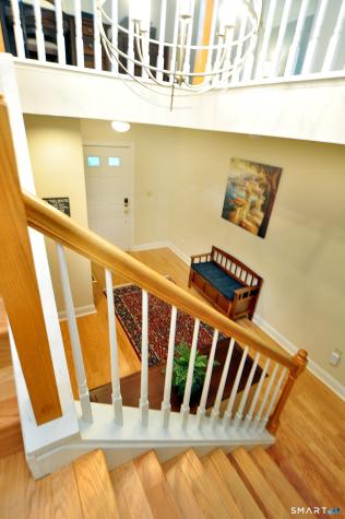 8 Centerbrook Court Avon CT 06001