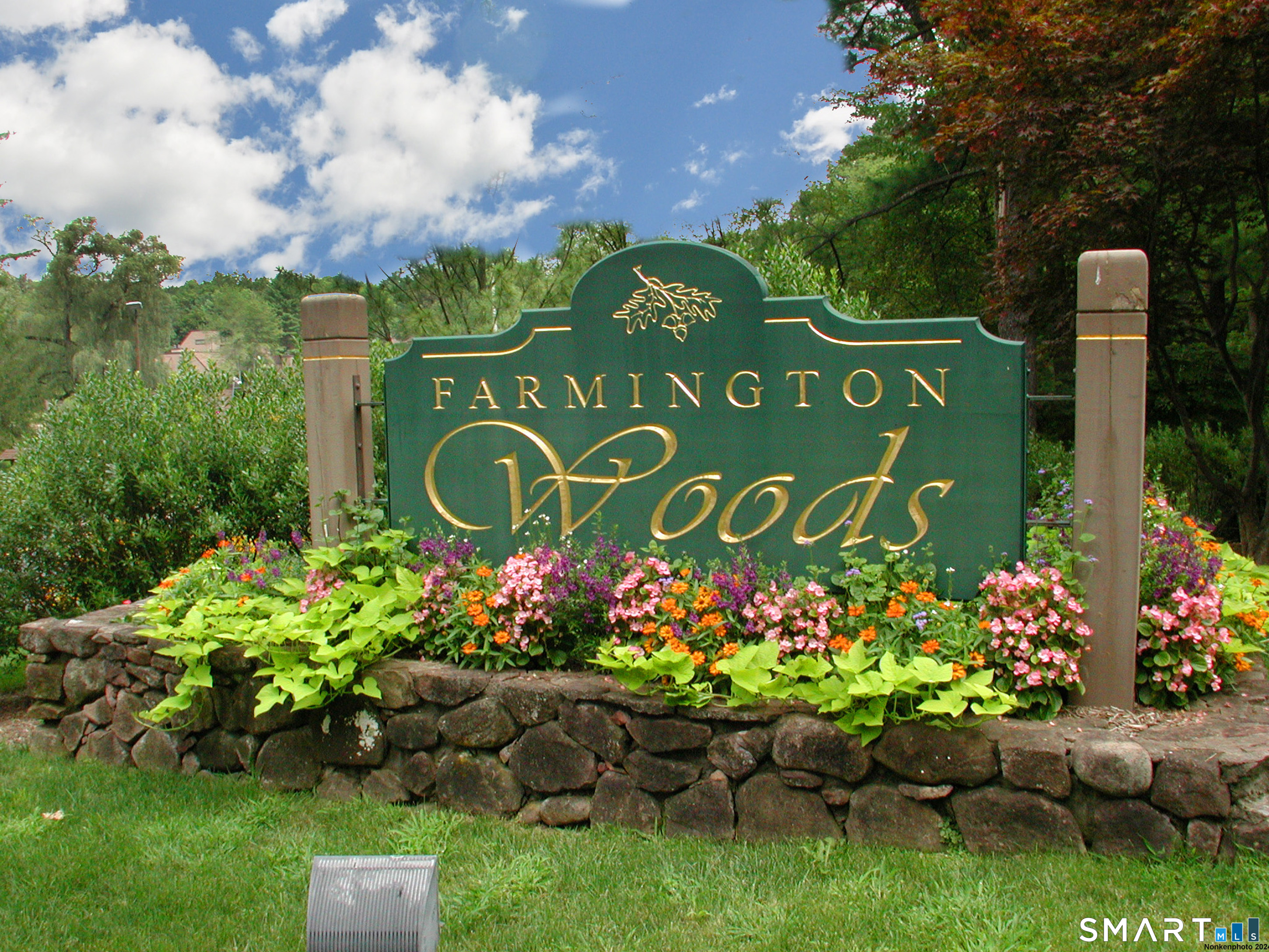 8 Centerbrook Court Avon CT 06001