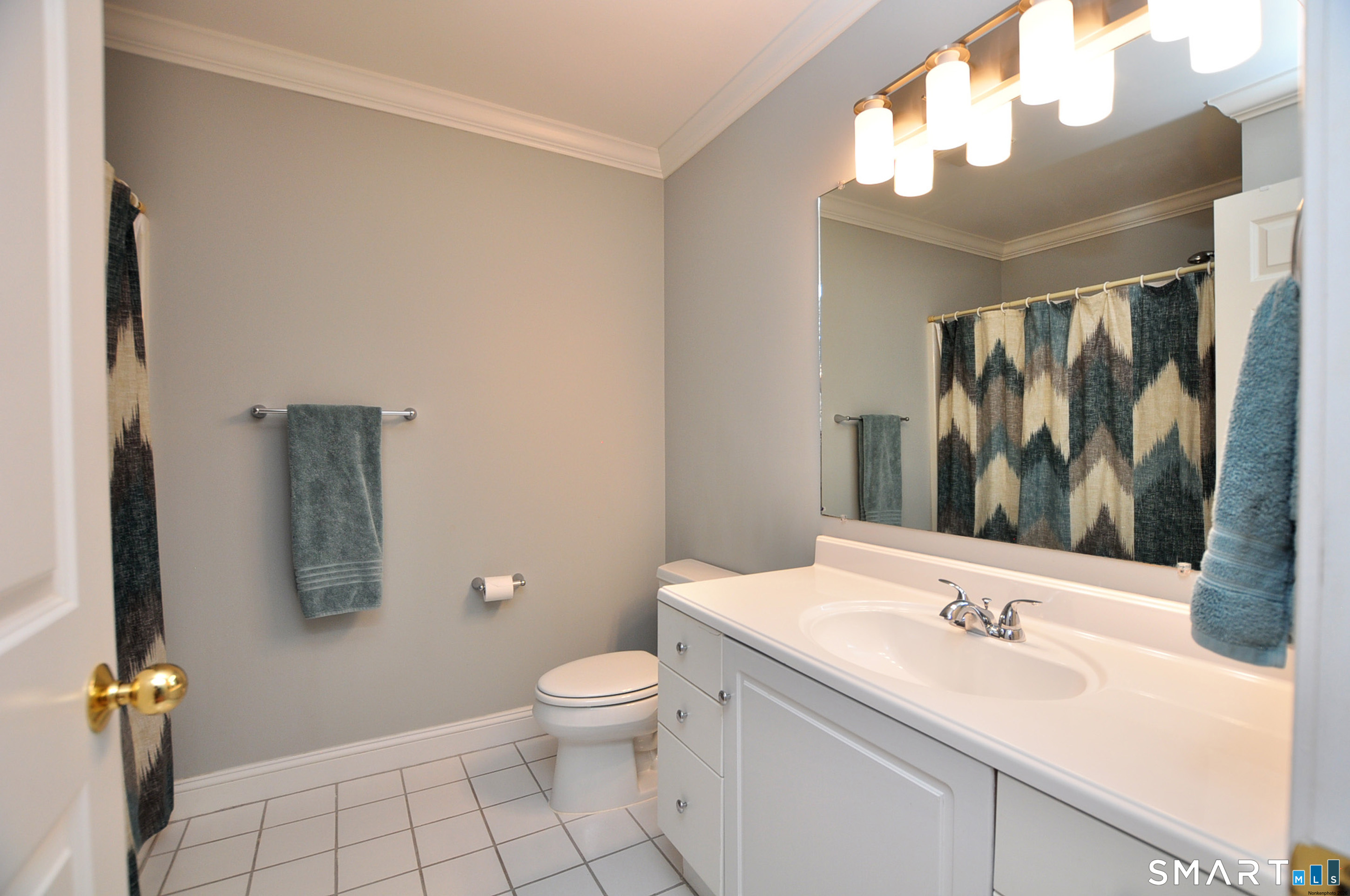 8 Centerbrook Court Avon CT 06001