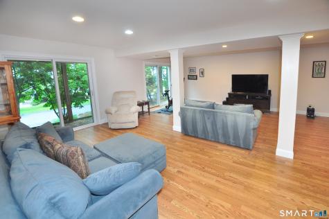 8 Centerbrook Court Avon CT 06001