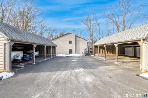 32 Conestoga Way Glastonbury CT 06033