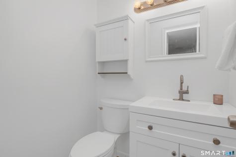 32 Conestoga Way Glastonbury CT 06033