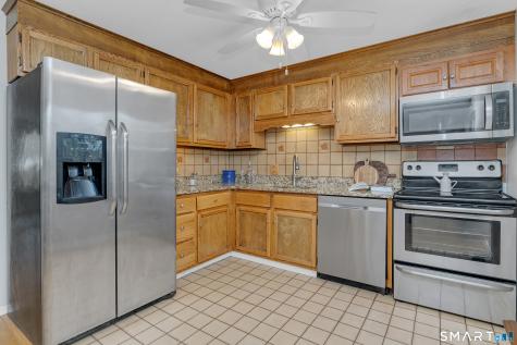 32 Conestoga Way Glastonbury CT 06033