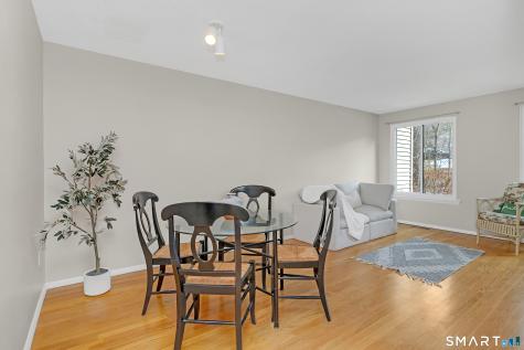 32 Conestoga Way Glastonbury CT 06033