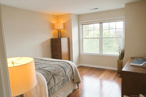 10 Sampson Terrace Danbury CT 06810