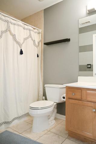 10 Sampson Terrace Danbury CT 06810