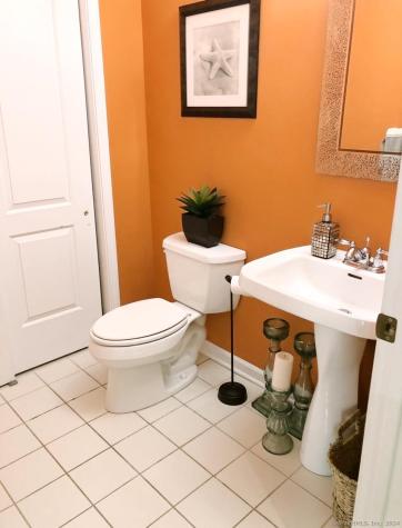 10 Sampson Terrace Danbury CT 06810