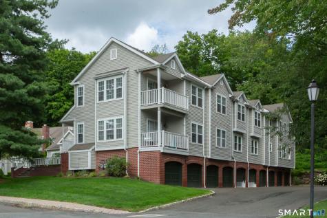 223 Mayfield Drive Trumbull CT 06611